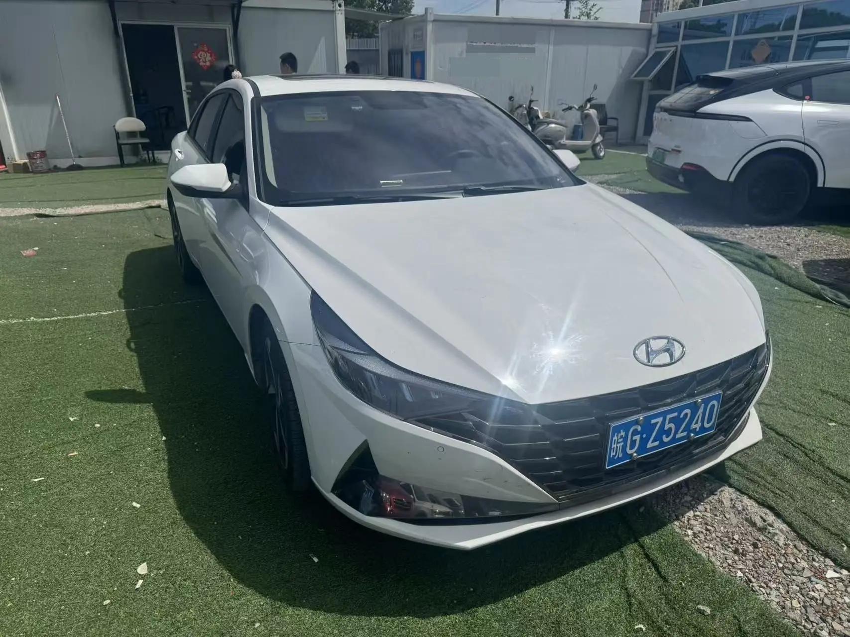 Elantra 2022 1.5L CVT GLX Elite Edition 2