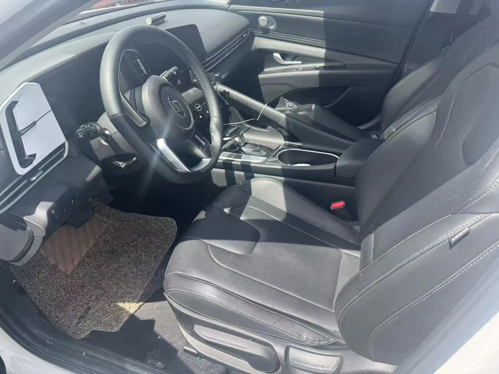 Elantra 2022 1.5L CVT GLX Elite Edition 4