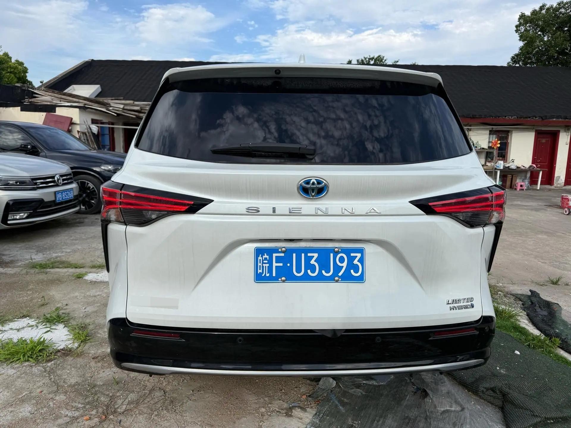 Sana SIENNA 2021 2.5L Hybrid Premium Edition 6