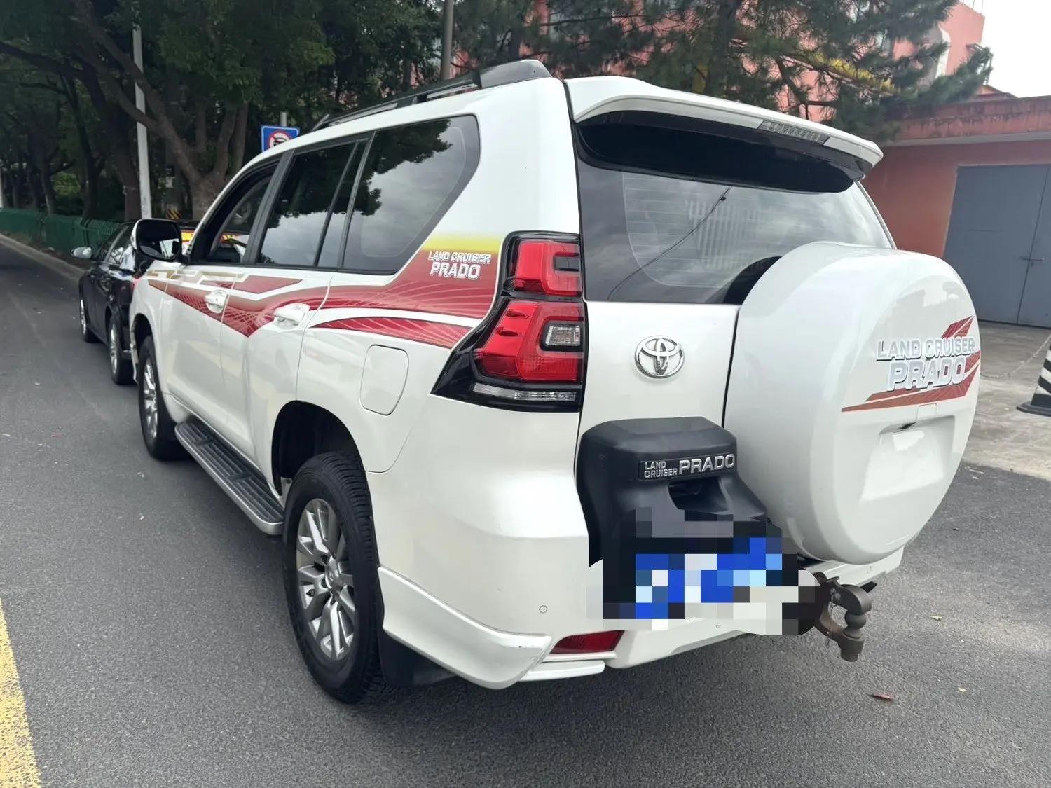 2019 Prado 3.5L Automatic TX-L Prestige Edition with Rear-Swing Spare Tire 7