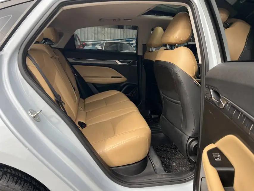 Emgrand L HiP 2024 Longteng Edition 1.5TD-DHT Pro 100KM Exceed 5