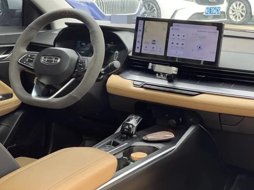 Emgrand L HiP 2024 Longteng Edition 1.5TD-DHT Pro 100KM Exceed 6