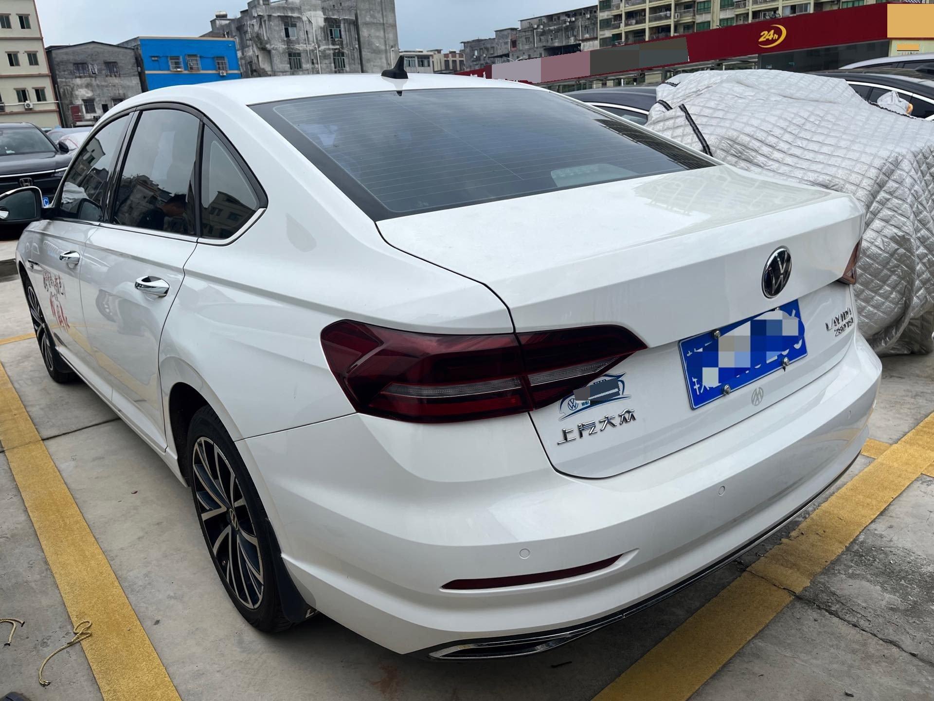 Lavida 2021 280TSI DSG Deluxe Edition 4