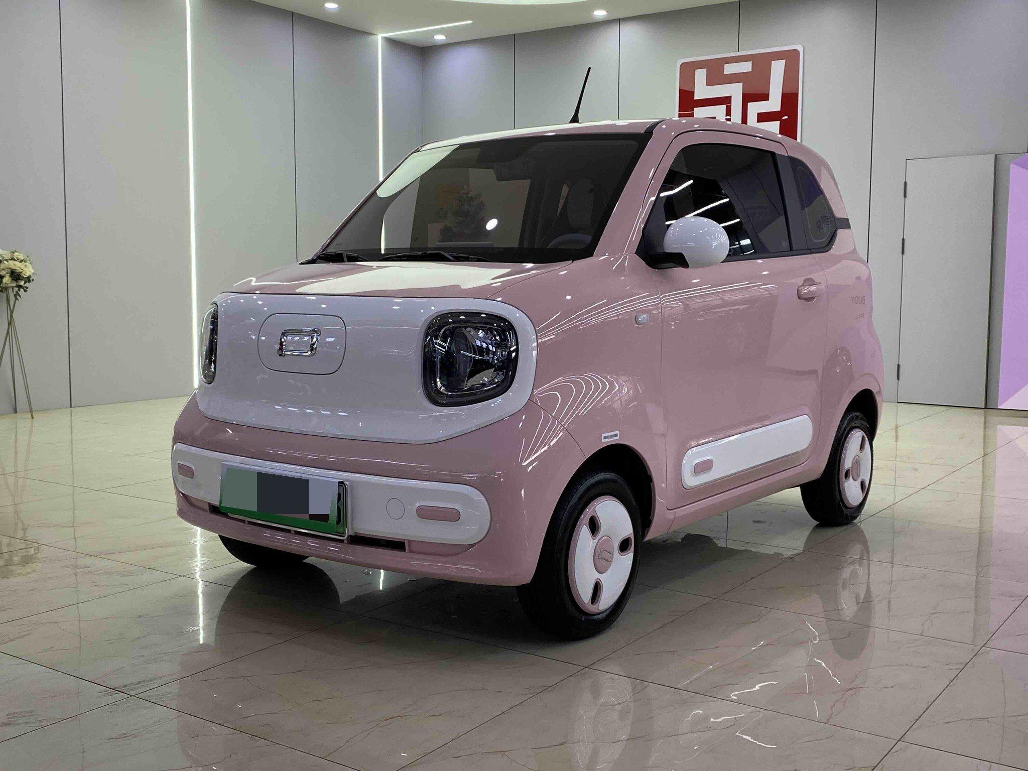 Open image lightbox: Bestune 2025 Model Little Horse 222km Lively Horse Automatic