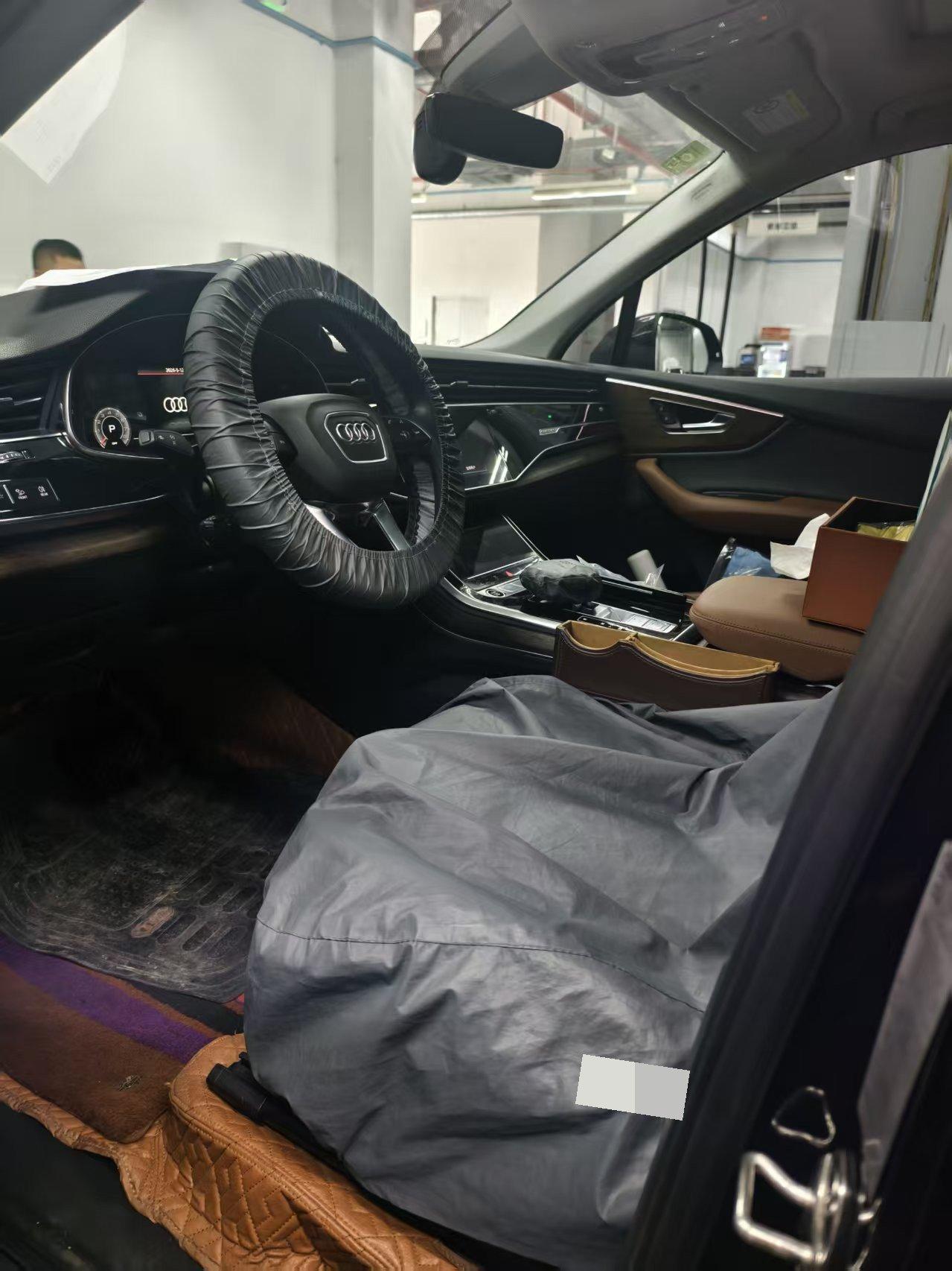 Audi Q7 2021 55 TFSI quattro S line Sport 5
