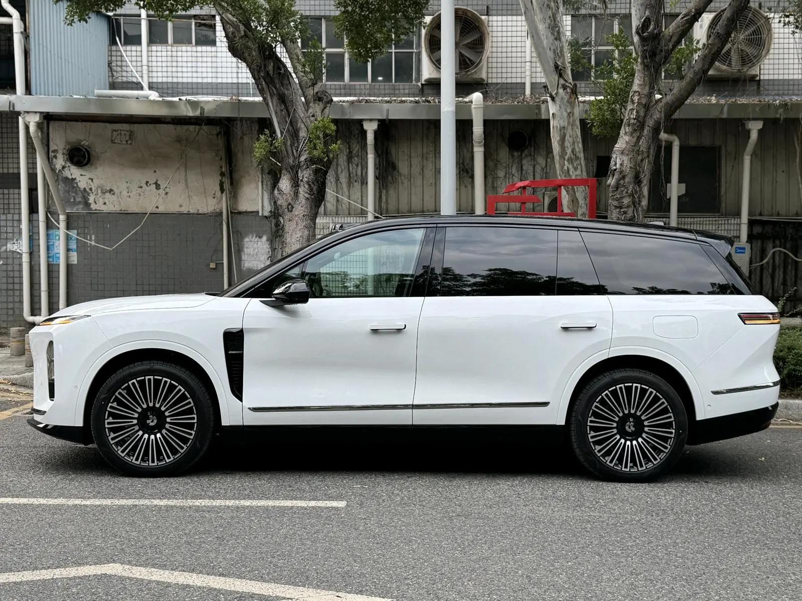 NIO 2026 ES8 6-Seater Executive Luxury Edition Automatic 3