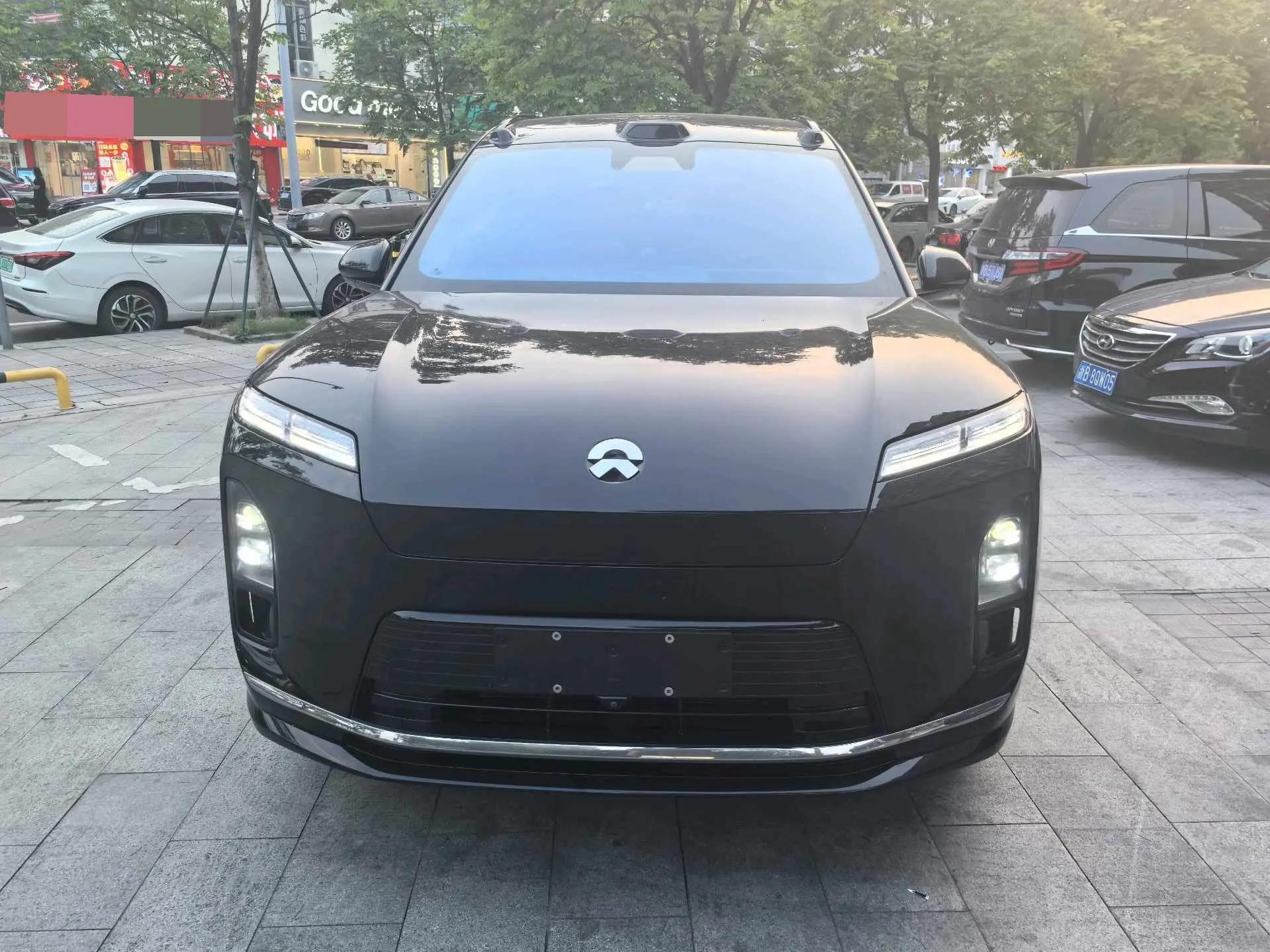 NIO 2026 ES8 6-Seater Executive Luxury Edition Automatic 2