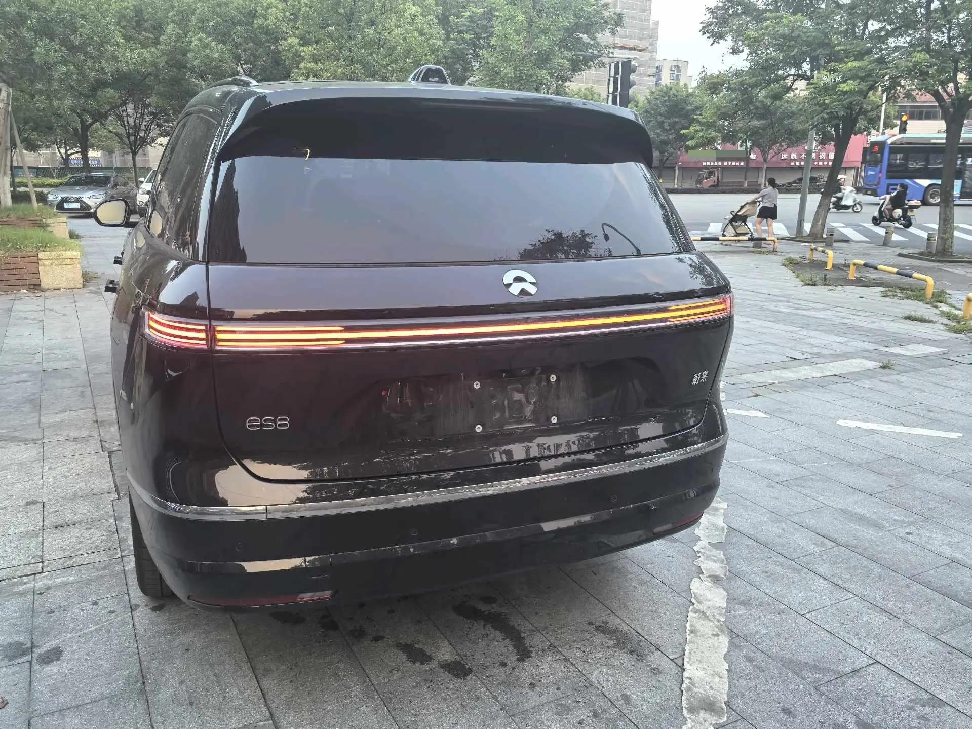 NIO 2026 ES8 6-Seater Executive Luxury Edition Automatic 5