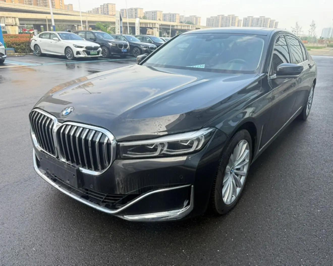 BMW 7 Series 2021 730Li Deluxe Set