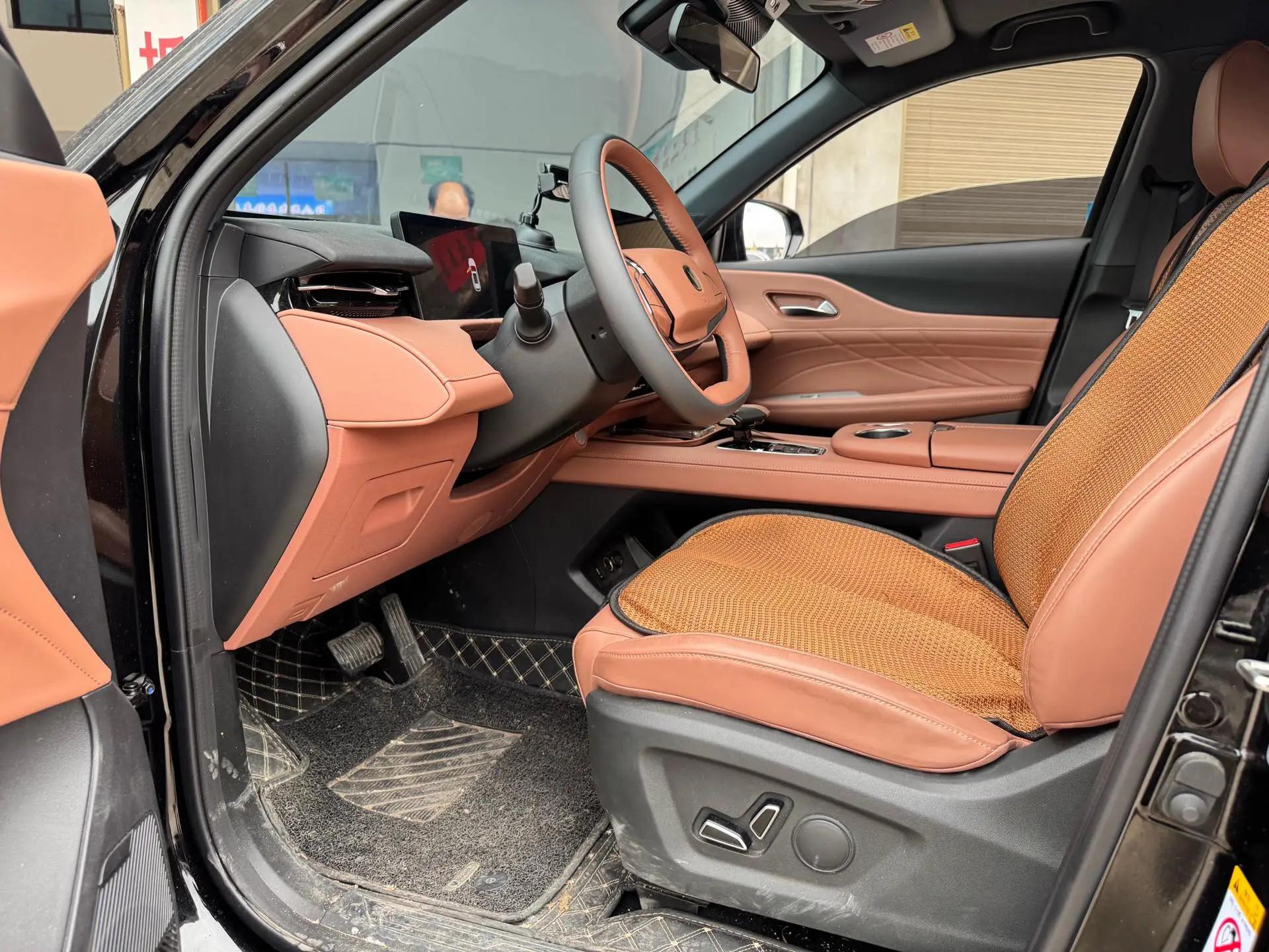 ChangAn UNI-Z 2024 Blue Whale Smart Electric iDD 125km Exceed 3