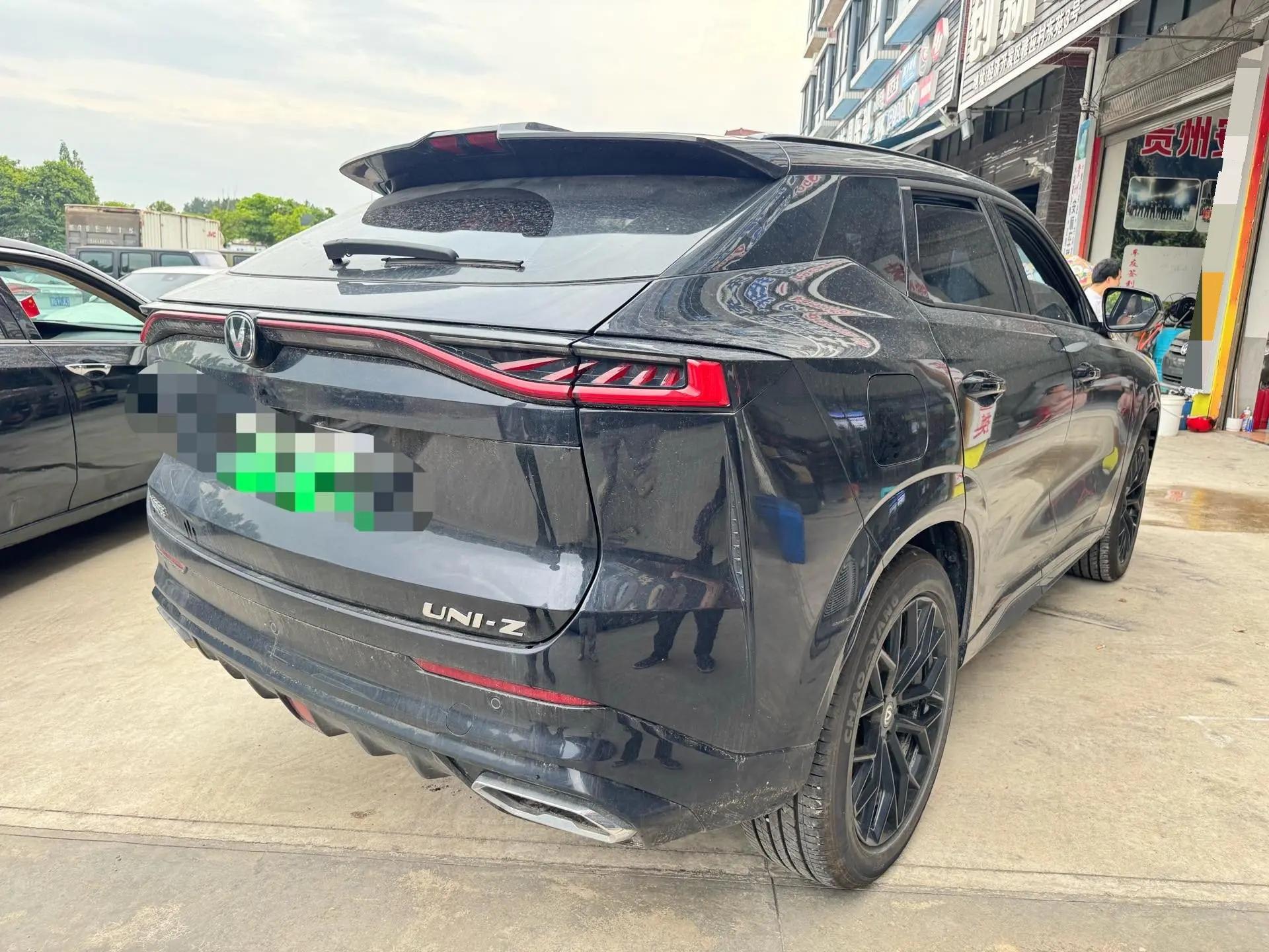 ChangAn UNI-Z 2024 Blue Whale Smart Electric iDD 125km Exceed 6