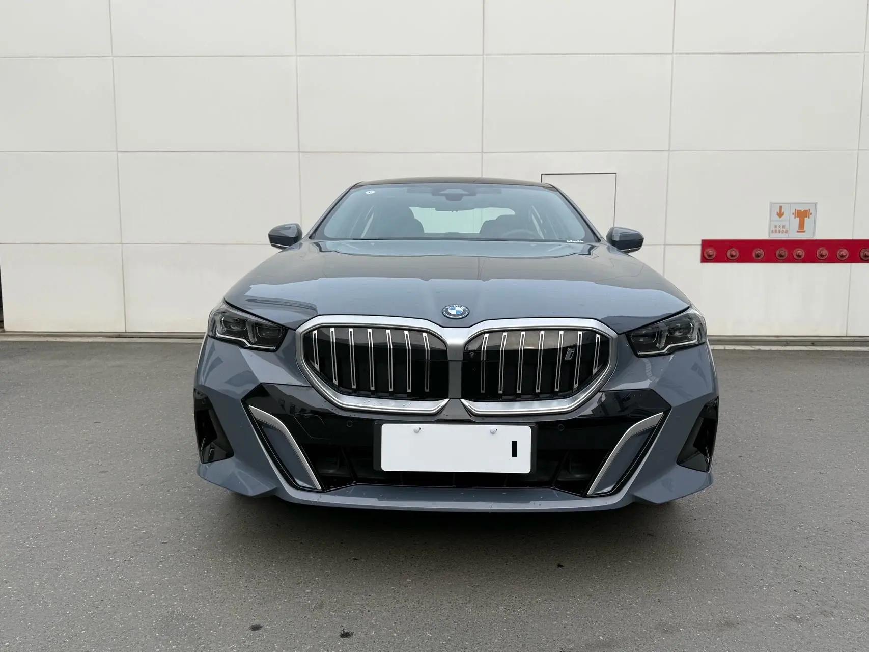 BMW i5 2024 eDrive 35L Premium M Sports Kit 2