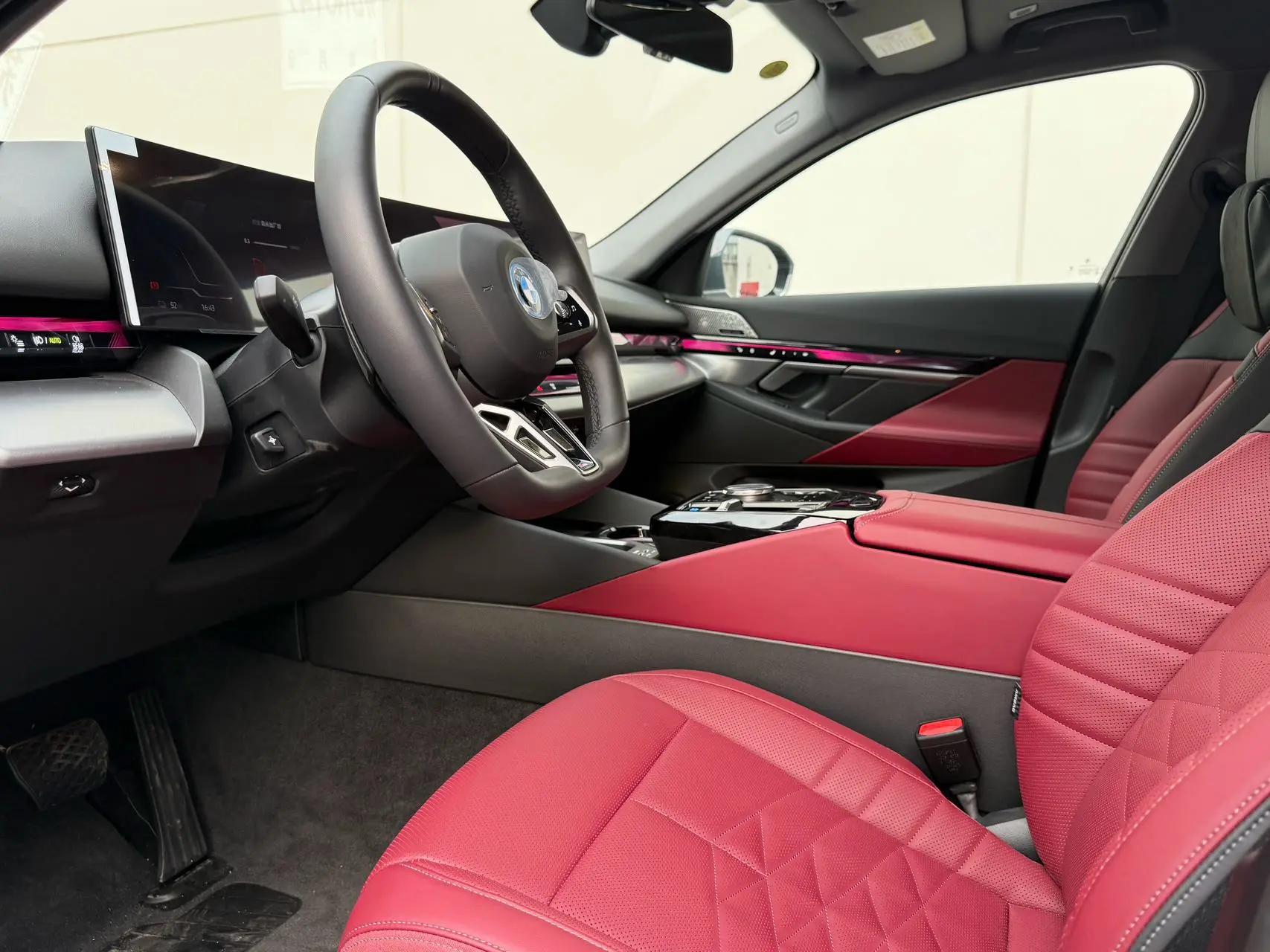 BMW i5 2024 eDrive 35L Premium M Sports Kit 4