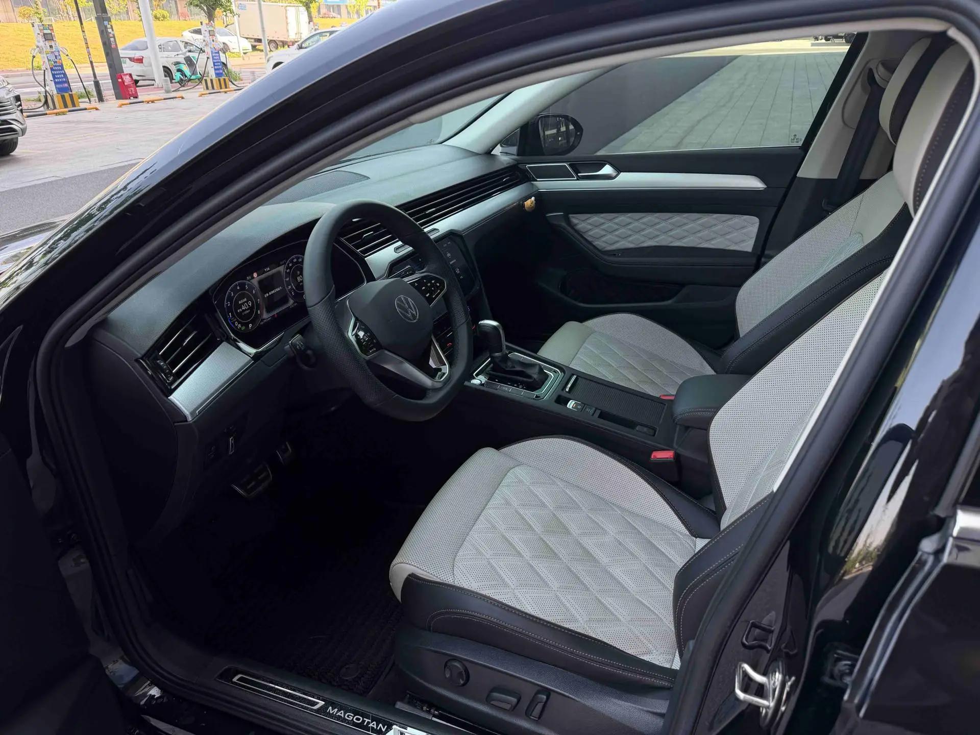 Magotan 2022 330TSI DSG Basic 7