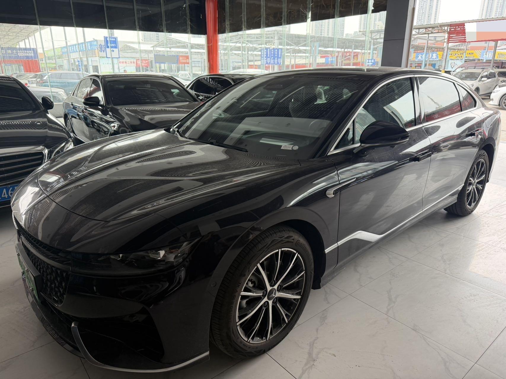 Voyah Chasing Light 2024 PHEV Four-wheel Drive Long Endurance Administrative Edition