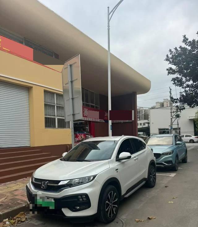 Открыть галерею: Dongfeng Honda X-NV 2020 Fengchi Edition
