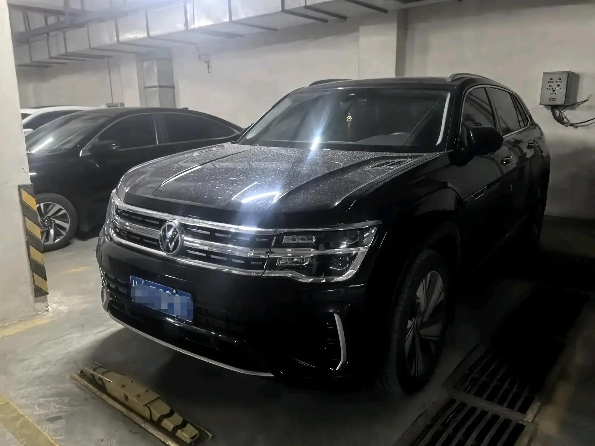 Touang X 2023 380TSI 4-wheel Drive Respect Deluxe Edition