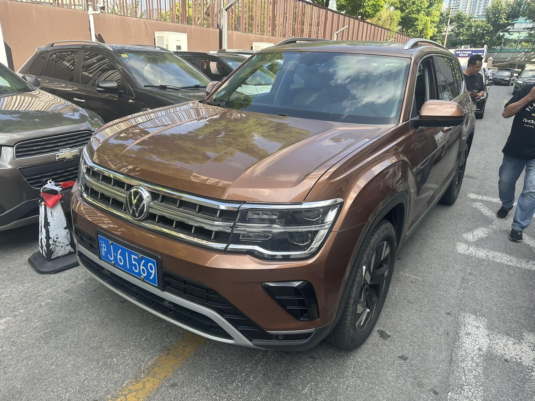 Touang 2021 330TSI Two-Drive Respect Deluxe Edition