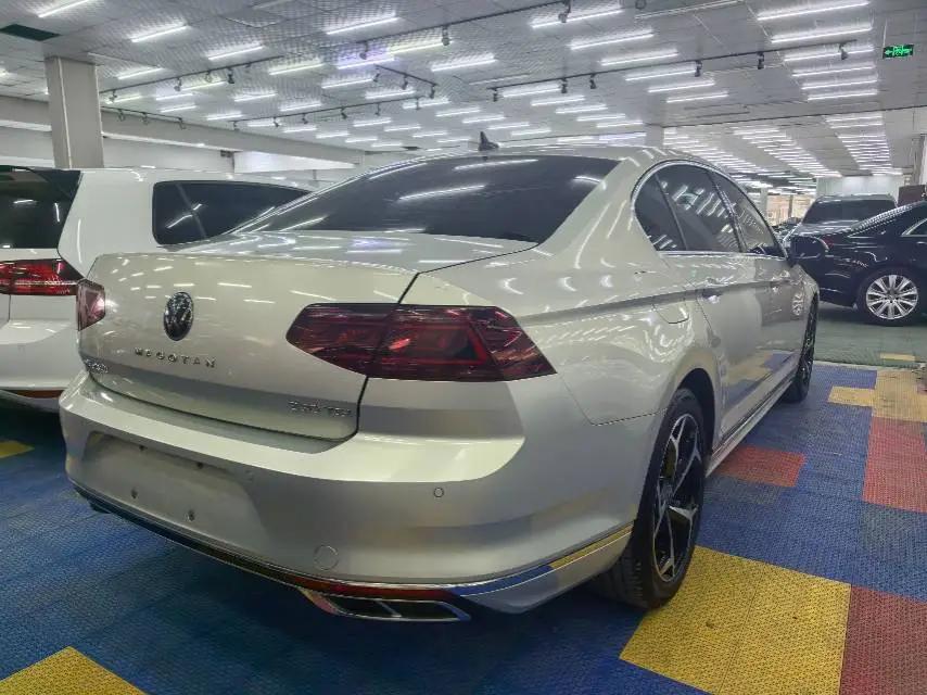 Magotan 2022 330TSI DSG Basic 5