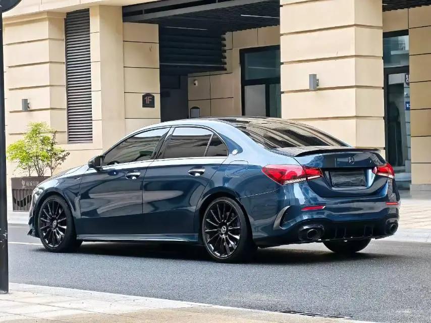 Mercedes Benz Class A AMG 2019 AMG A 35 L 4MATIC Special Edition 7
