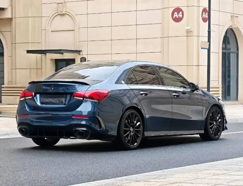 Mercedes Benz Class A AMG 2019 AMG A 35 L 4MATIC Special Edition 9