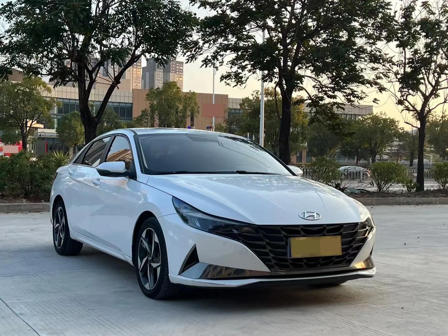 Elantra 2022 1.5L CVT GLX Elite Edition 3