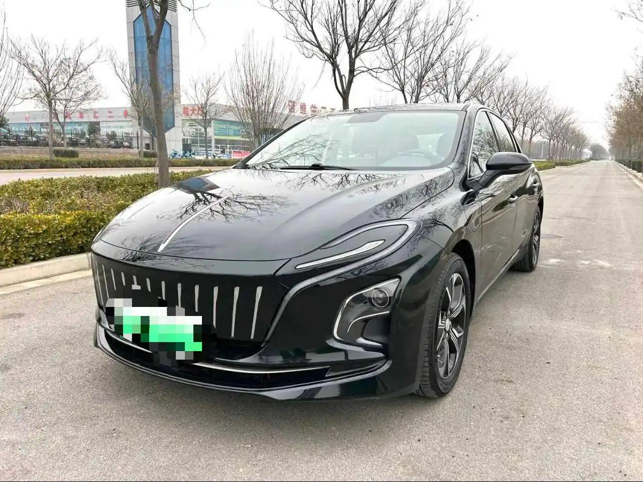 HongQi E-QM5 2023 model change basic travel version