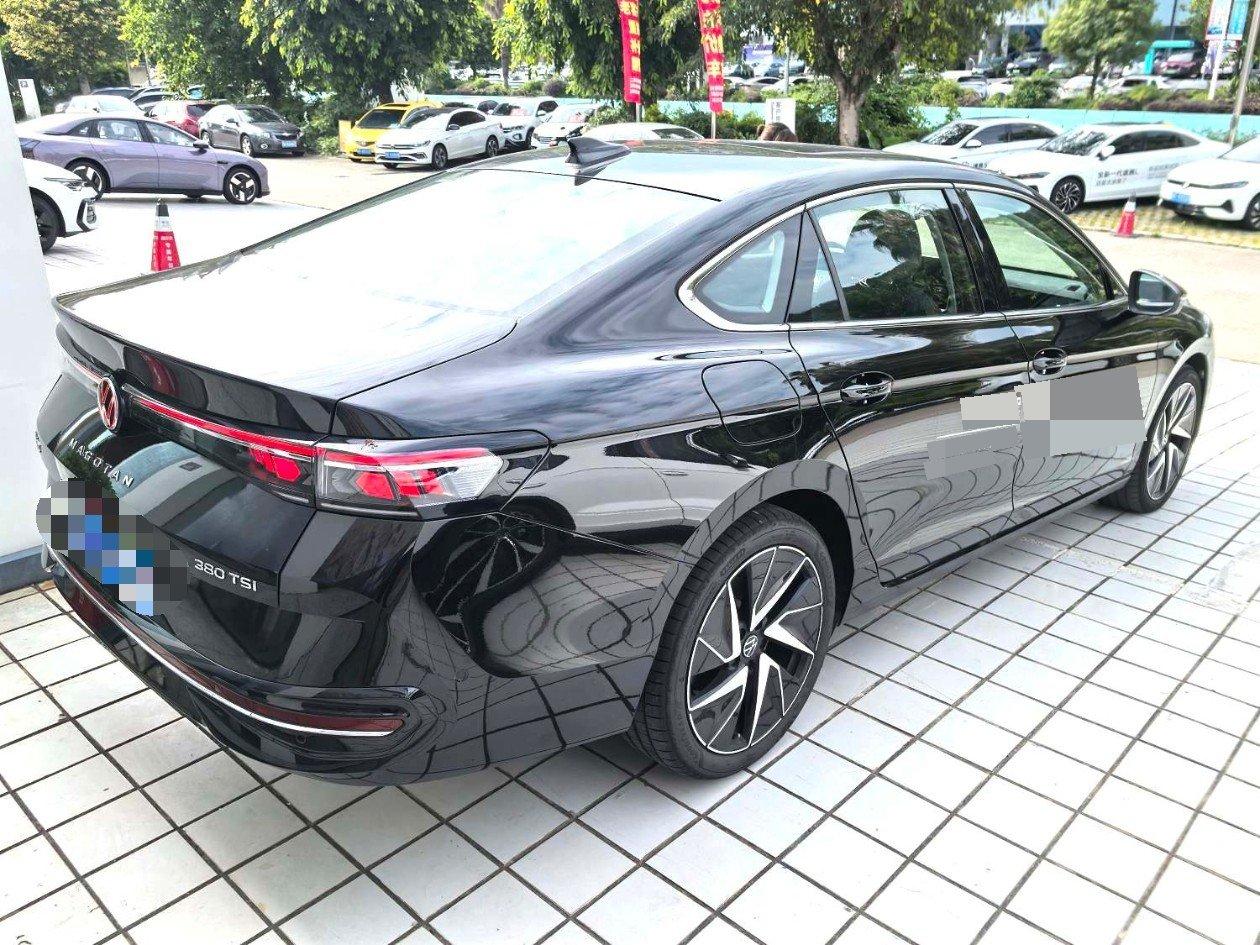 Volkswagen 2024 Magotan 2.0TSI 380TSI Premium Edition Da Mai Bag Automatic Gear 3