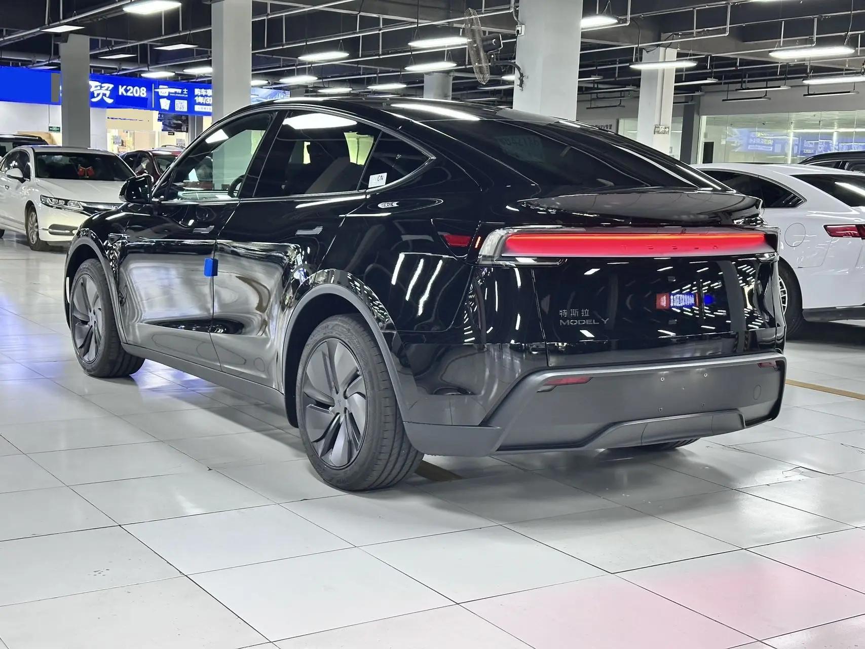 Tesla 2026 Model Y Rear-Wheel Drive Automatic 9