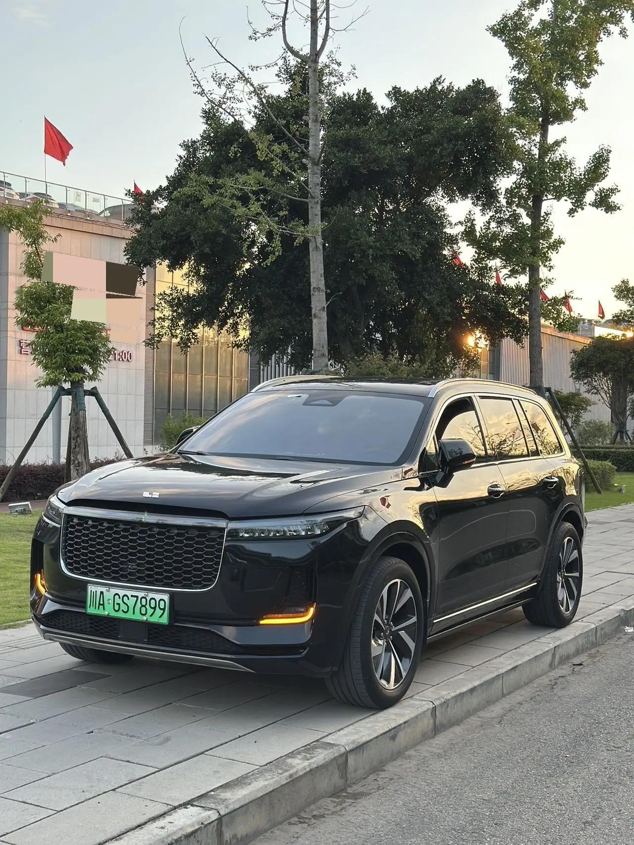 Li ONE 2021 extended 6-seat version