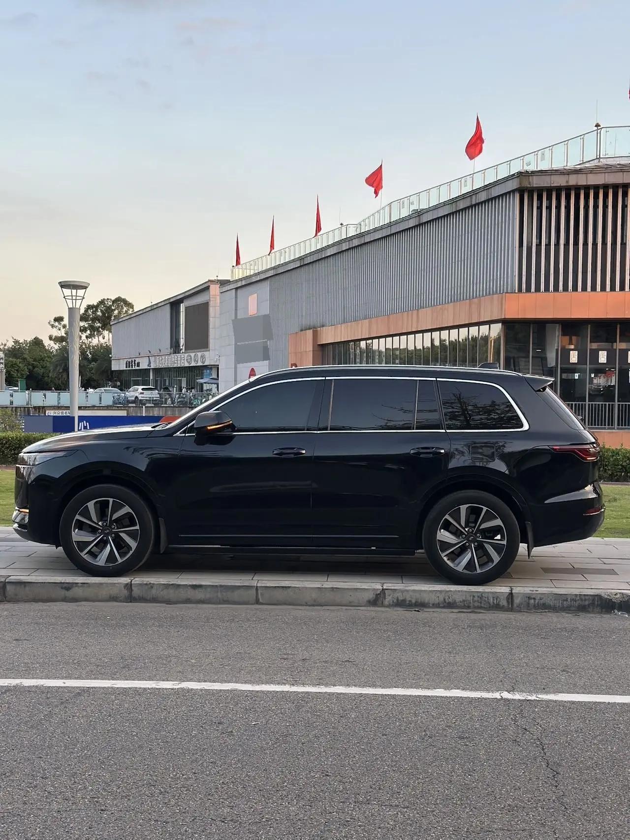Li ONE 2021 extended 6-seat version 5