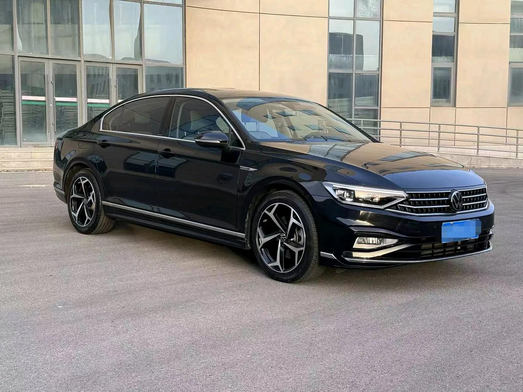 Magotan 2022 330TSI DSG Basic 3