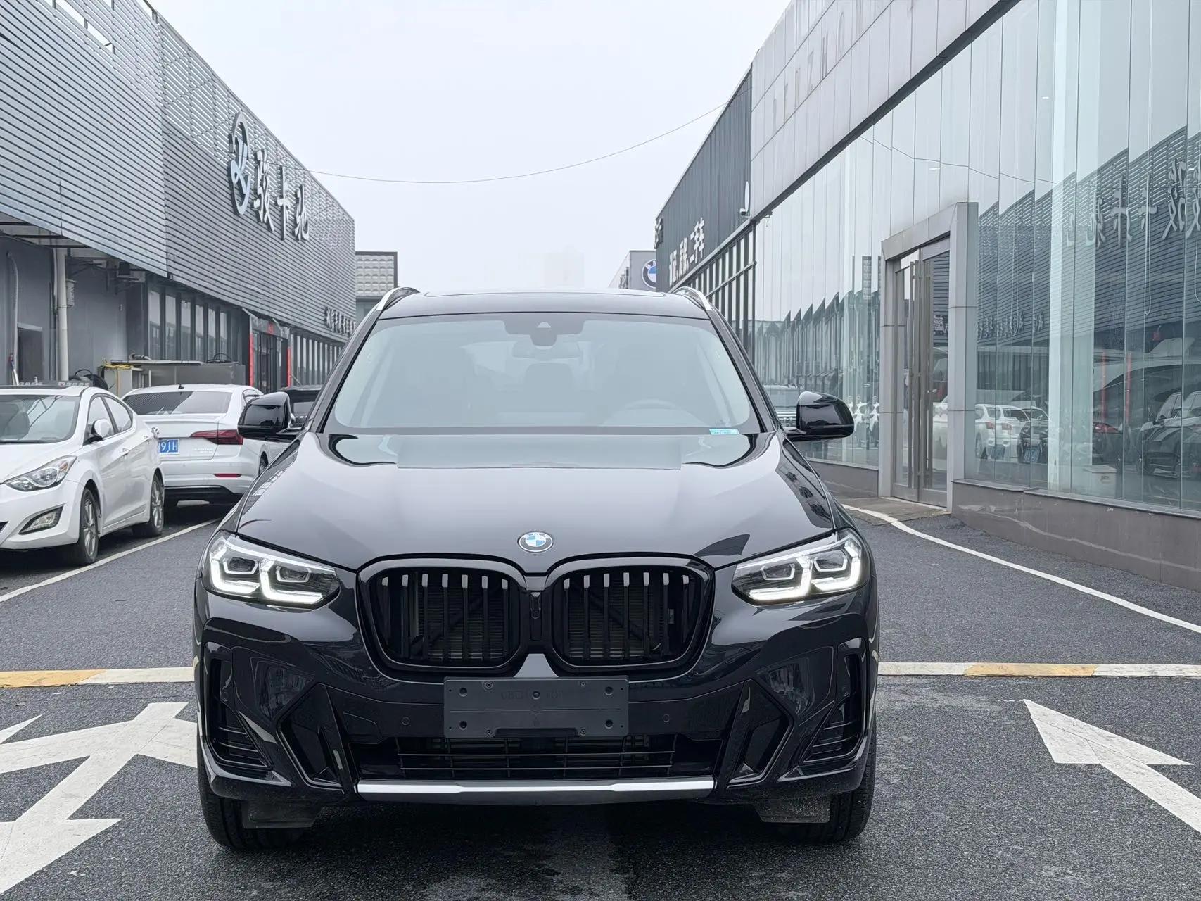 BMW X3 2022 xDrive25i M sports suit 2