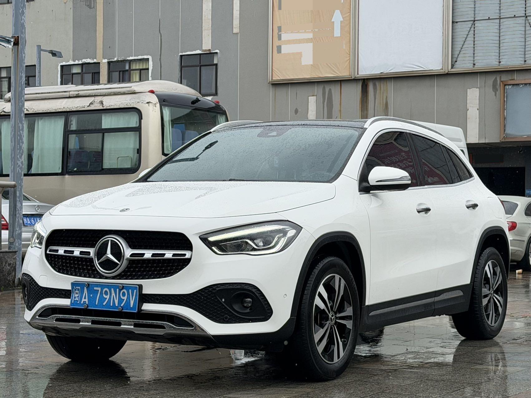 Открыть галерею: Mercedes Benz GLA 2022 to GLA 200