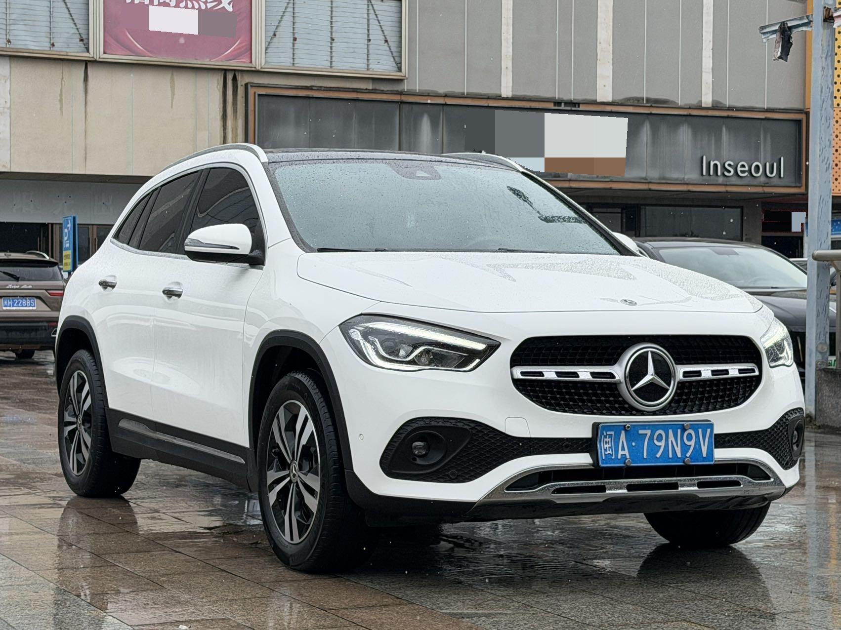 Mercedes Benz GLA 2022 to GLA 200 3