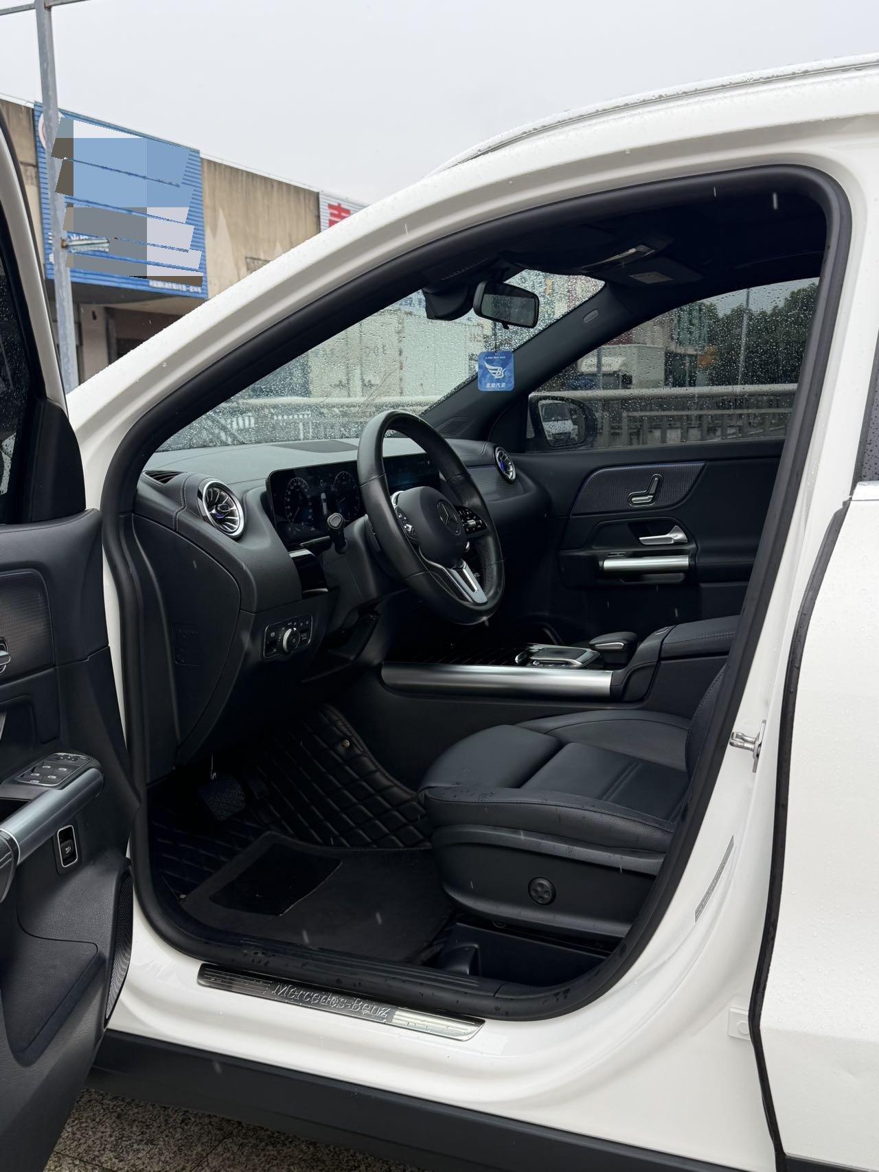 Mercedes Benz GLA 2022 to GLA 200 4