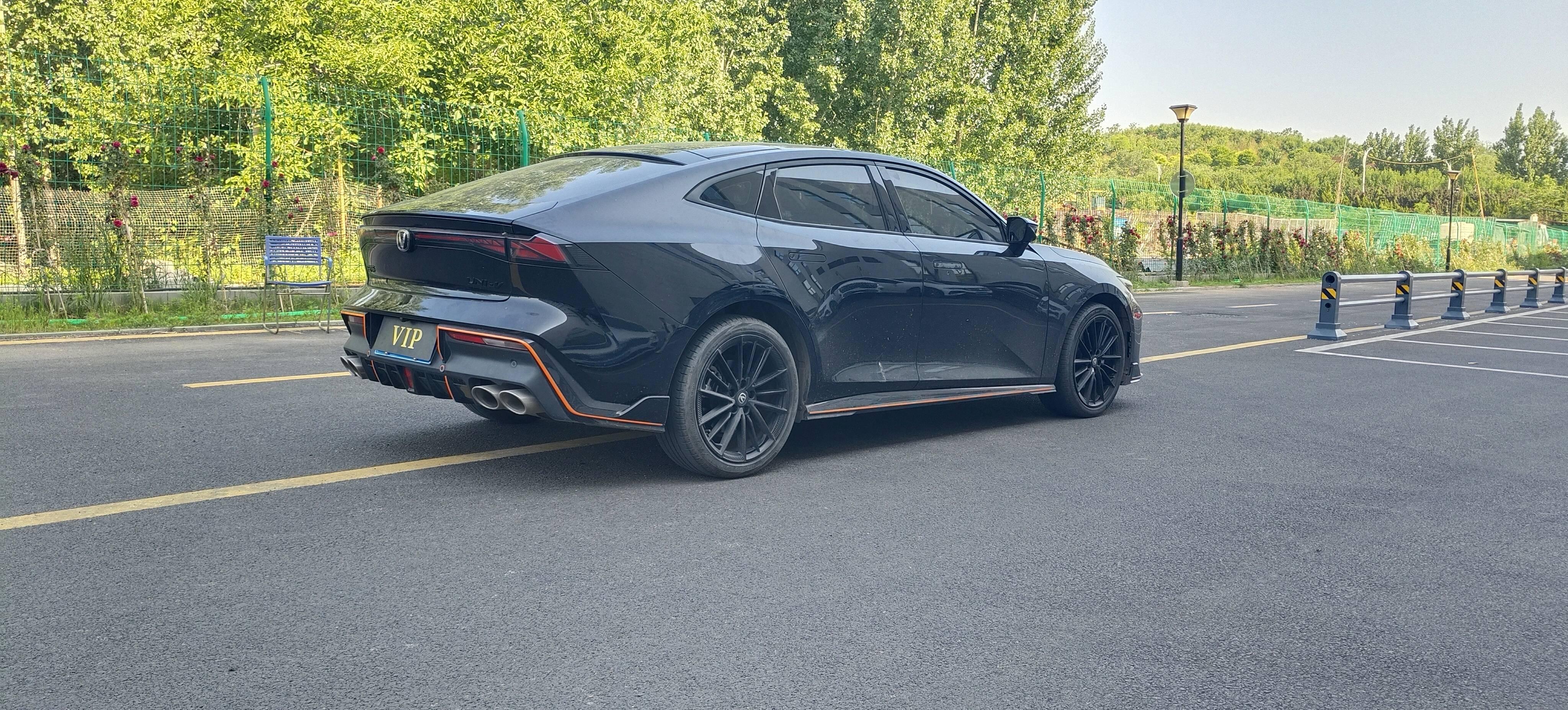 ChangAn 2024 UNI-V 2.0T High Energy Edition Automatic Gear 3