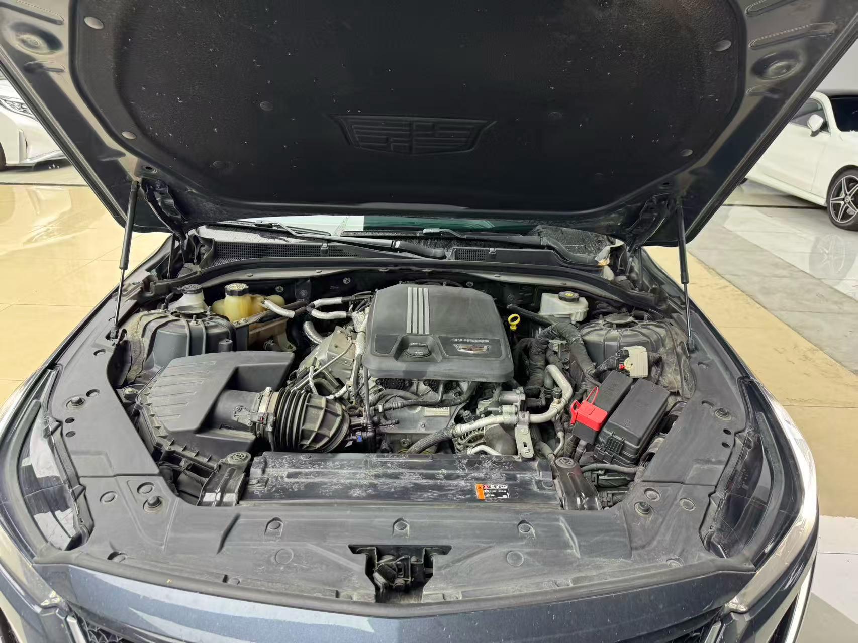 Cadillac CT5 2021 28T Luxury Model 6