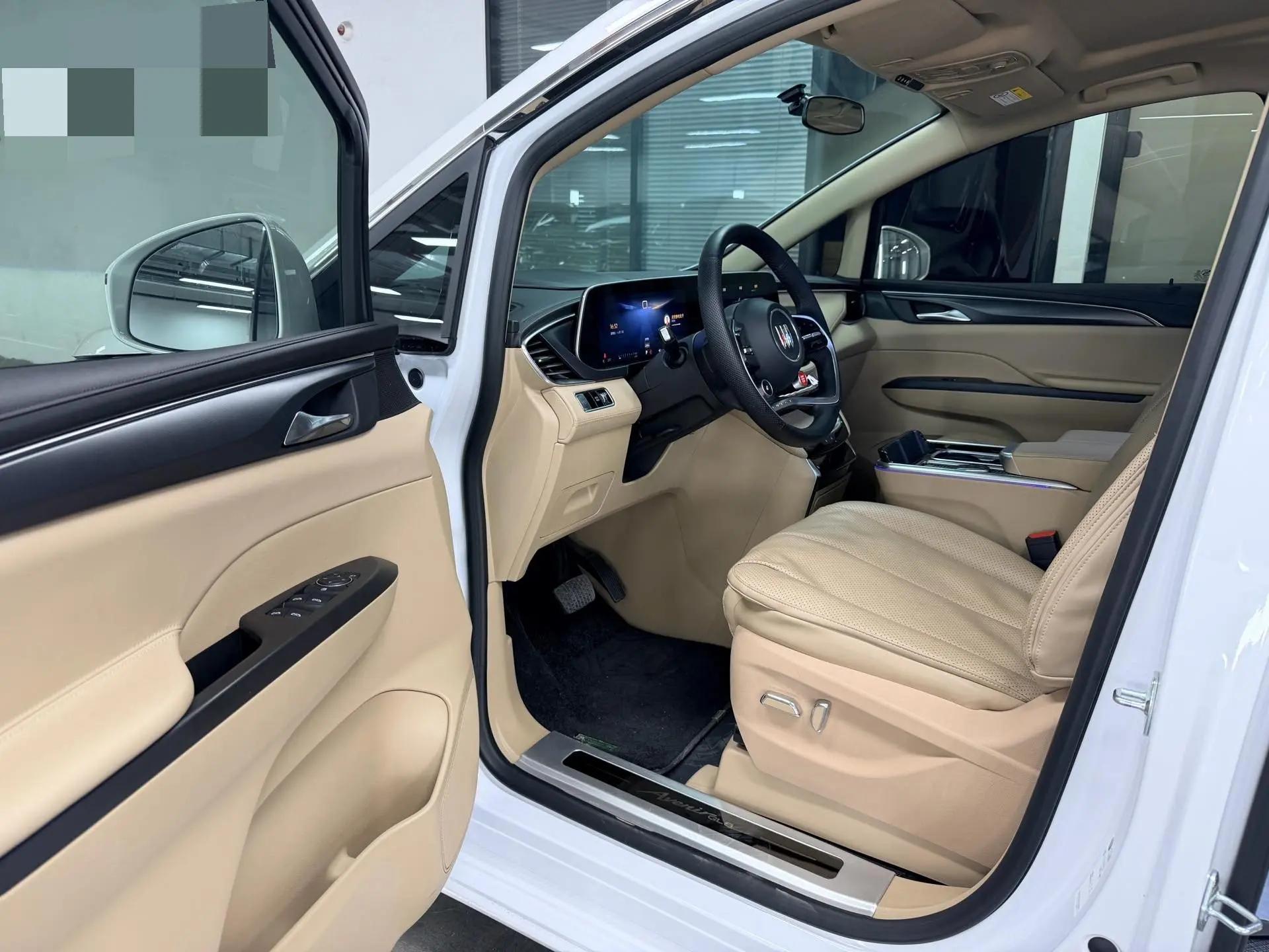 Buick 2025 GL8 Land Business Class 2.0T Comfort DG Version Automatic 6