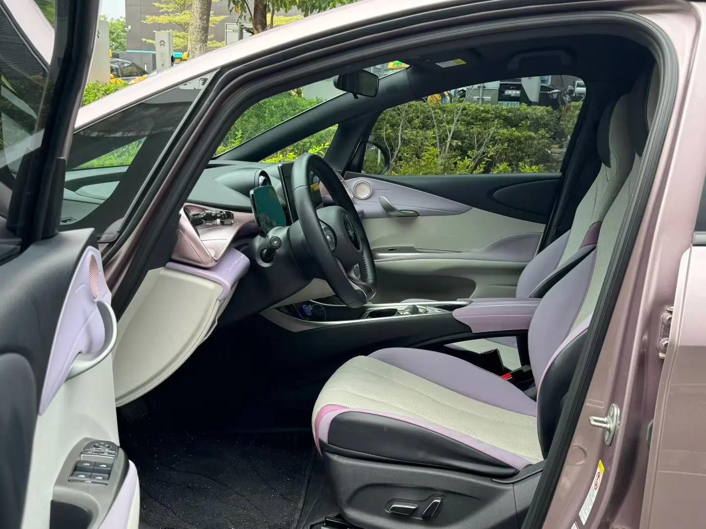BYD 2023 Dolphin 420km Freedom Edition Automatic 5
