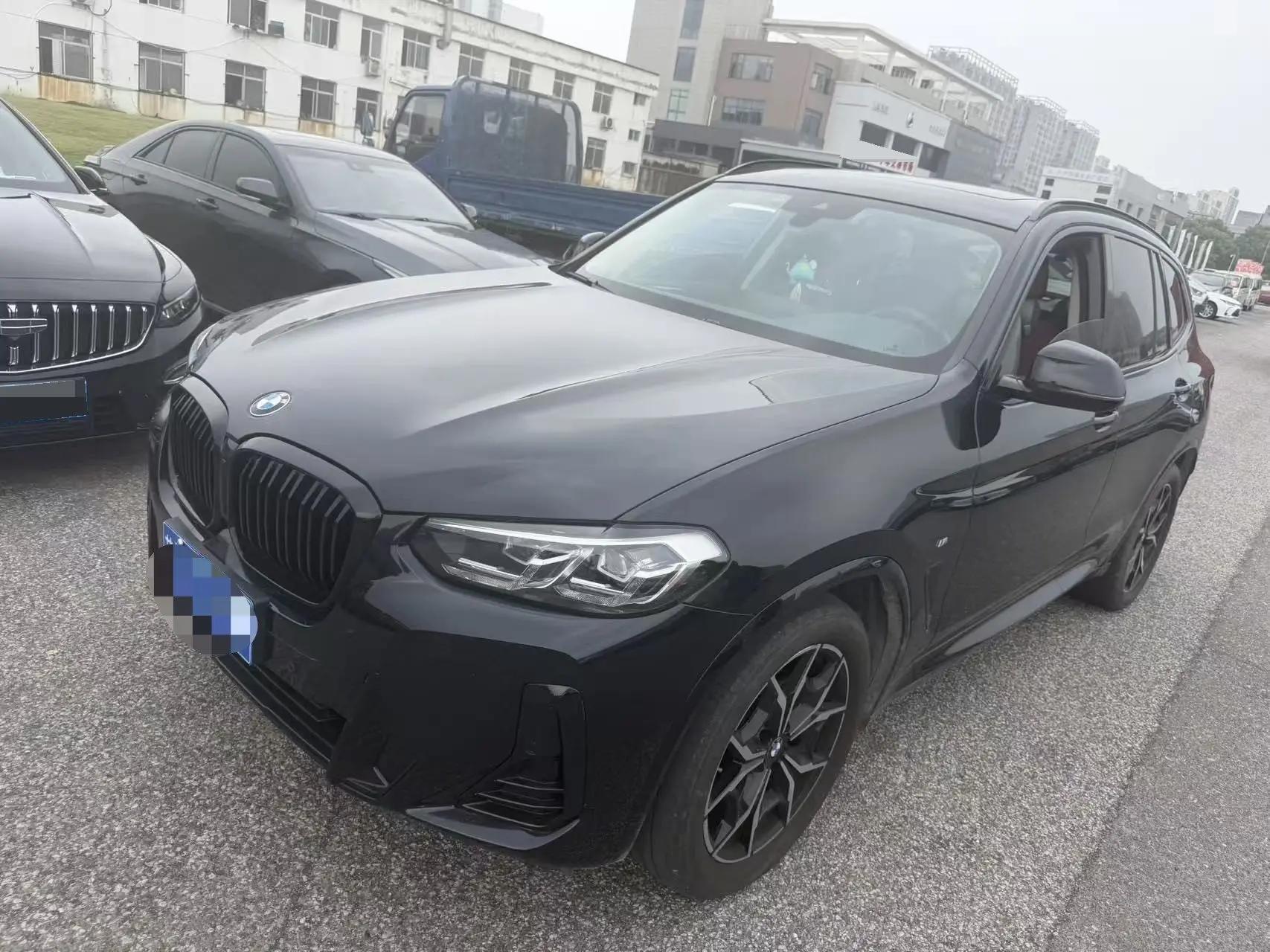 BMW X3 2022 xDrive25i M sports suit