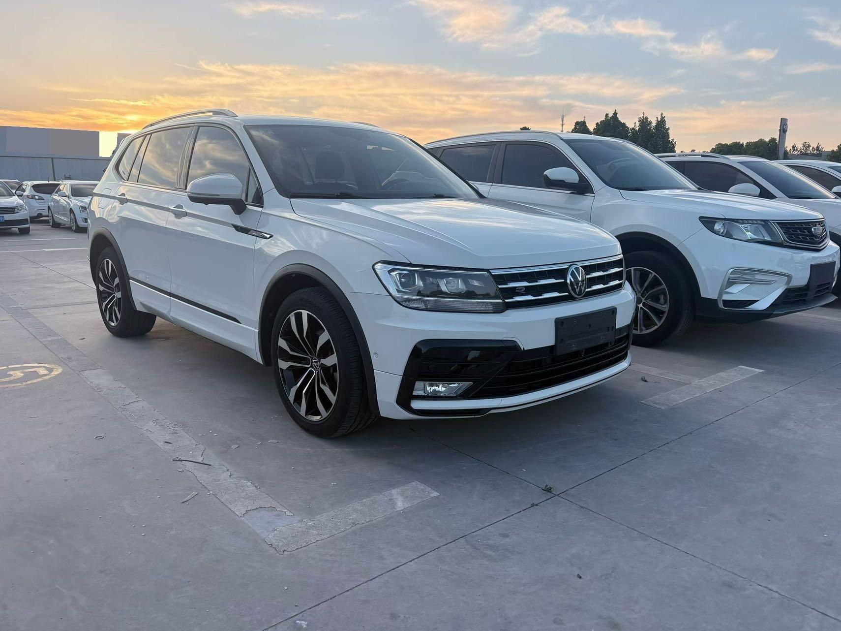 Tiguan L 2021 330TSI Automatic Two-Drive R-Line Enjoy Edition 5