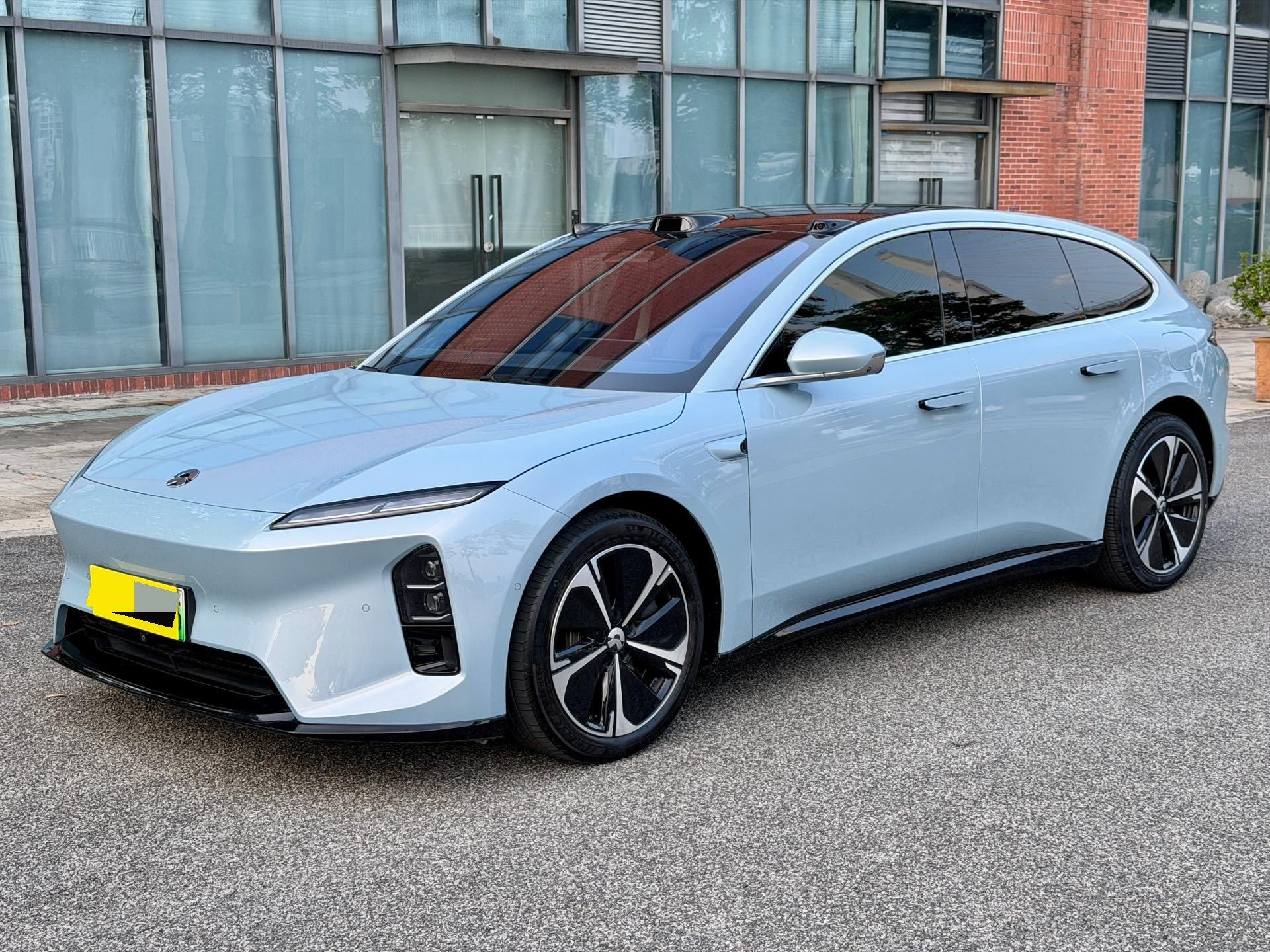 NIO 2025 ET5T 75kWh Touring automatic