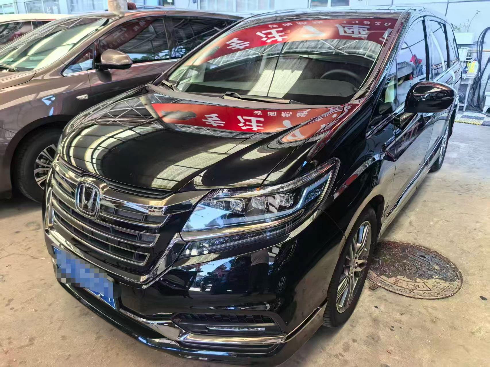 Elyson 2019 2.0L Hybrid Deluxe Edition