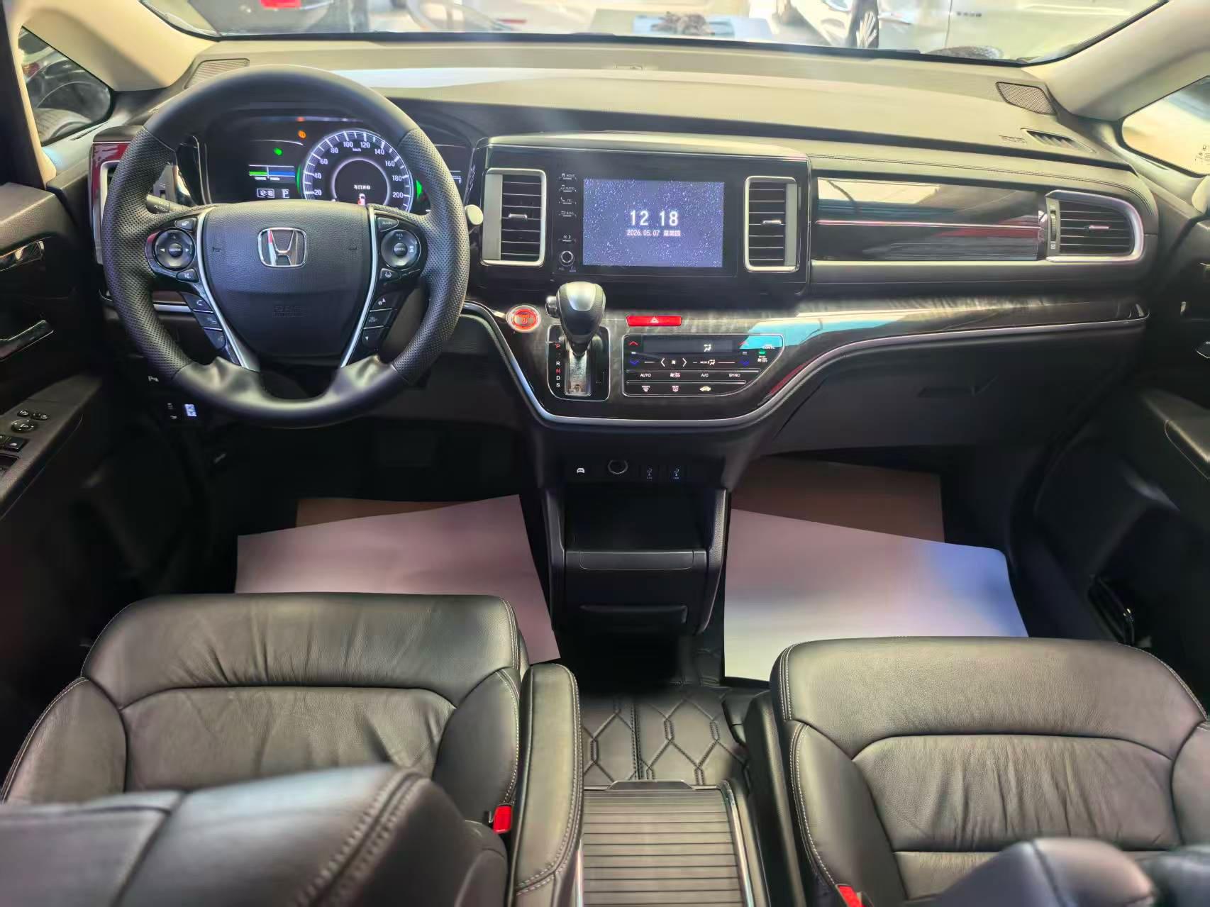 Elyson 2019 2.0L Hybrid Deluxe Edition 4