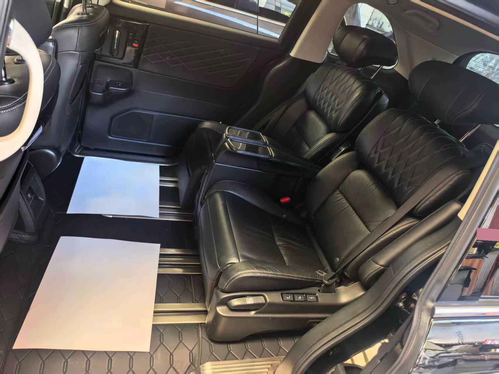 Elyson 2019 2.0L Hybrid Deluxe Edition 5
