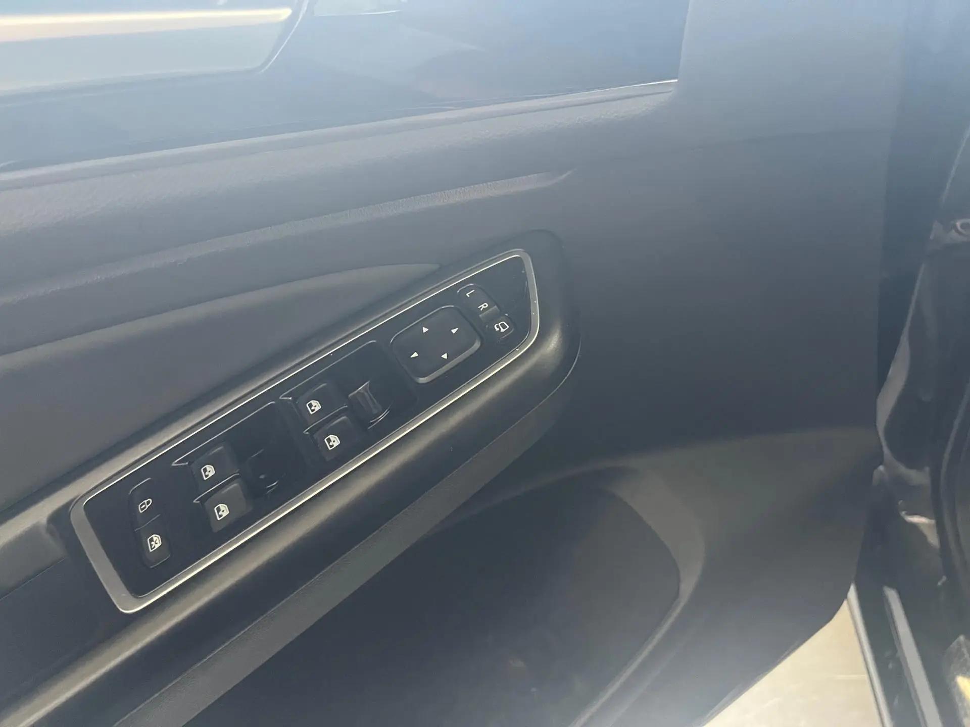 Jetta VS7 2021 Black Front Edition 1.4T Auto Enjoy Edition 10