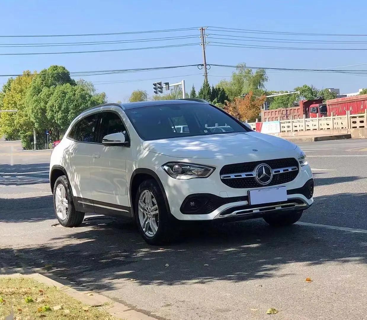 Mercedes Benz GLA 2020 GLA 180 2