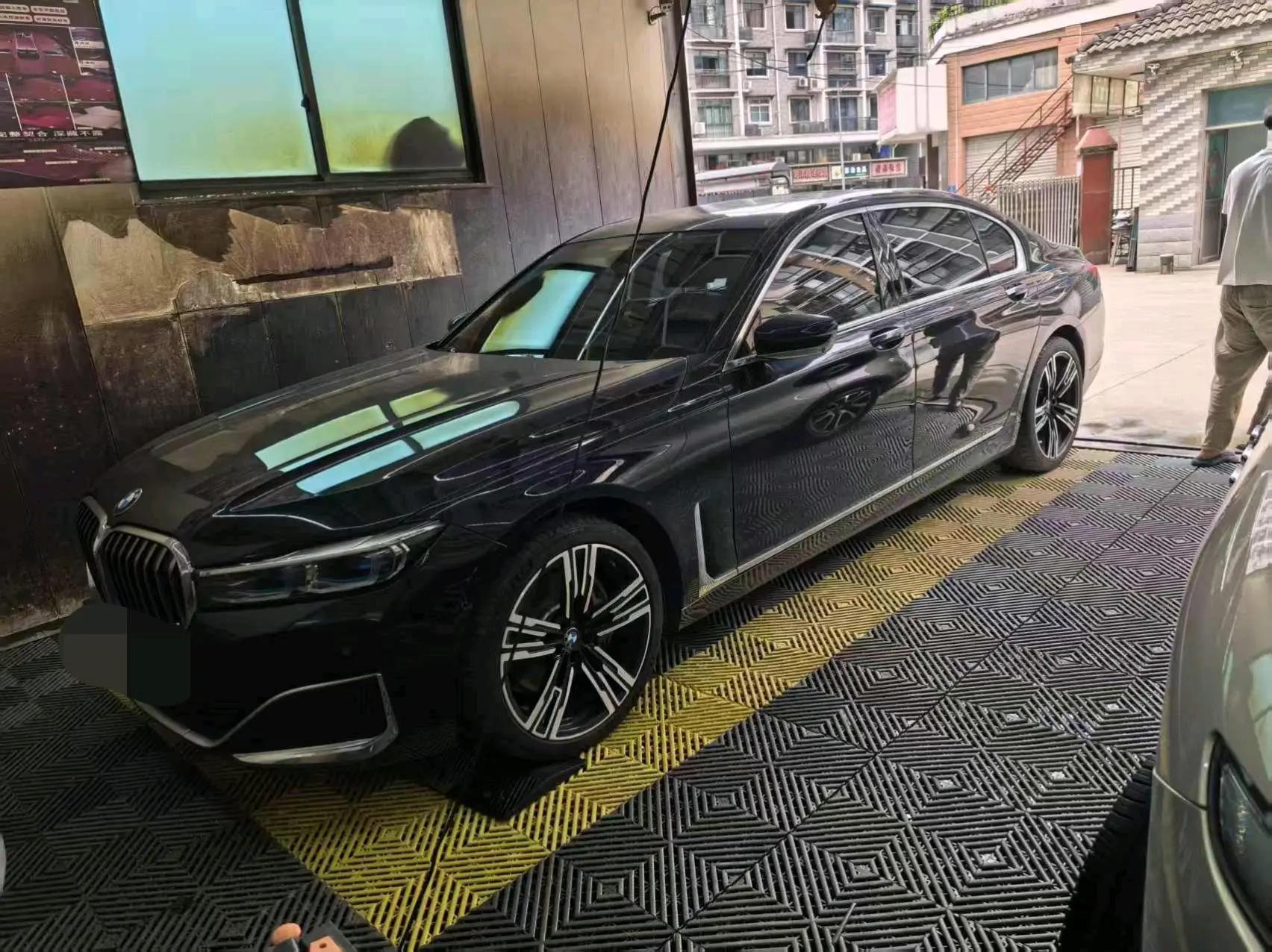 BMW 7 Series 2019 740Li xDrive Executive Luxury Suit