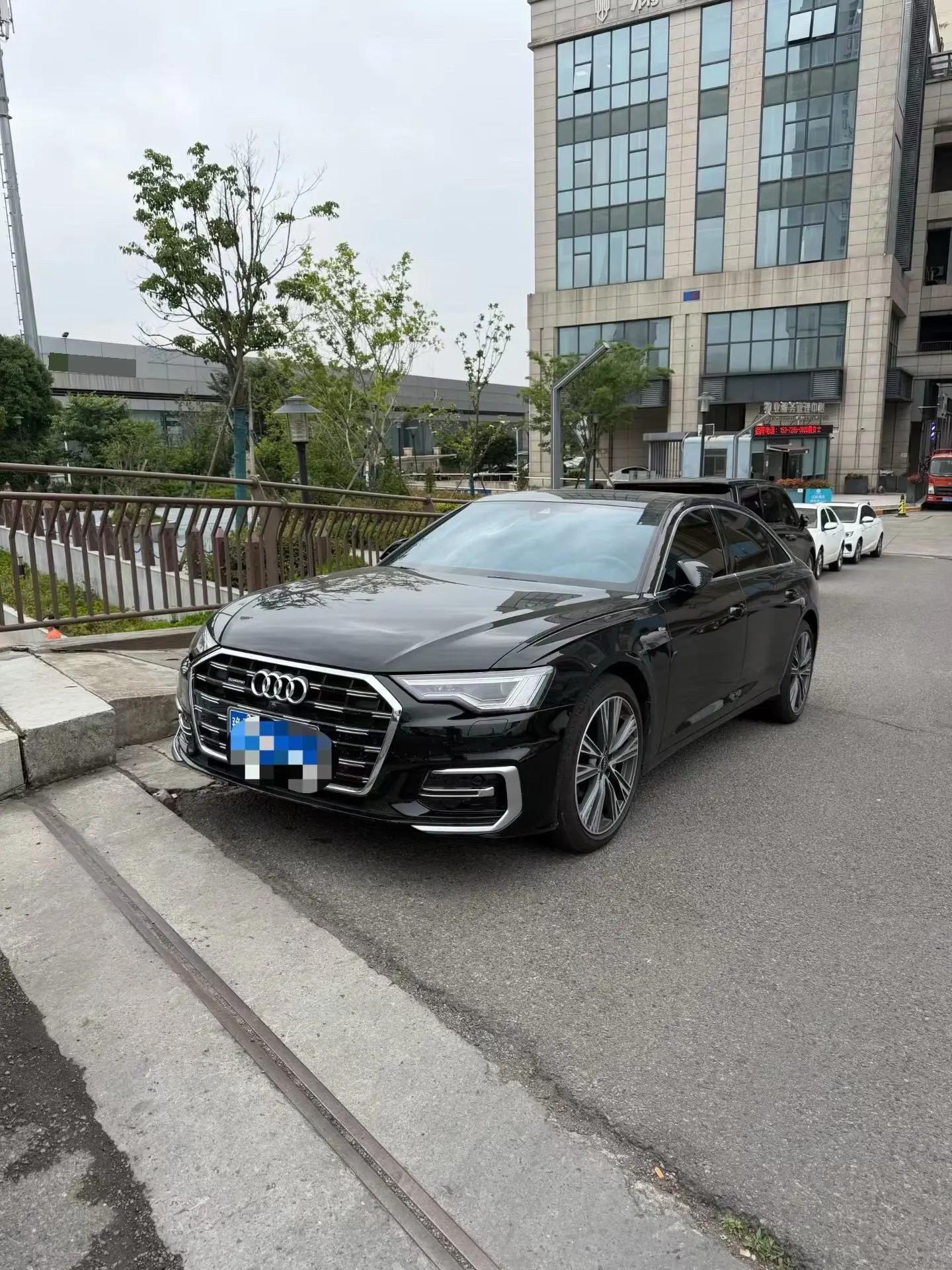 Audi 2025 A6L 2.0TFSI 45TFSI Quattro Prestige Dynamic Edition Automatic